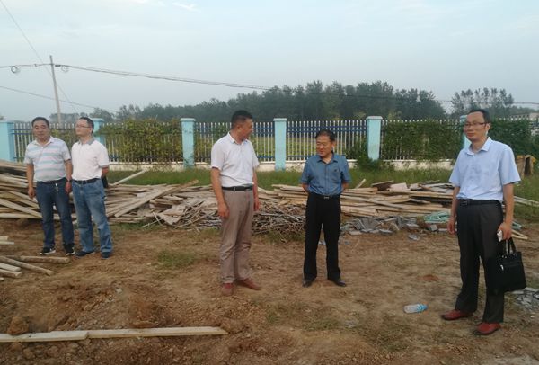 20170918縣委組織部調(diào)研指導(dǎo)皖北村級(jí)組織活動(dòng)場(chǎng)所建設(shè)_副本.jpg 20170918縣委組織部調(diào)研指導(dǎo)皖北村級(jí)組織活動(dòng)場(chǎng)所建設(shè)_副本.jpg