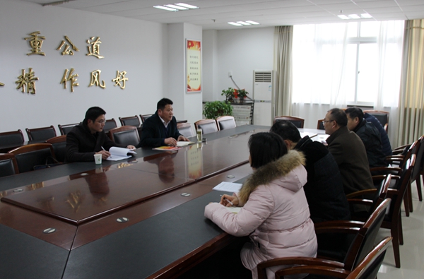 楊明樂現(xiàn)場(chǎng)_副本.jpg 楊明樂現(xiàn)場(chǎng)_副本.jpg