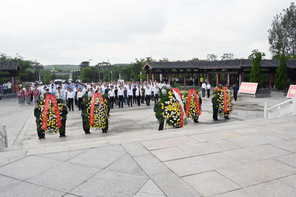 CpYIYGUgqfCAaAmZAAEdsqJlDuY171.jpg CpYIYGUgqfCAaAmZAAEdsqJlDuY171.jpg