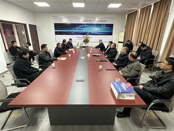 CpYIYGVXMGOAc50UAAEMNxJxvD0894.jpg CpYIYGVXMGOAc50UAAEMNxJxvD0894.jpg